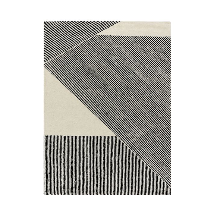 Stripes wool carpet
170x240 + 200x300
svart